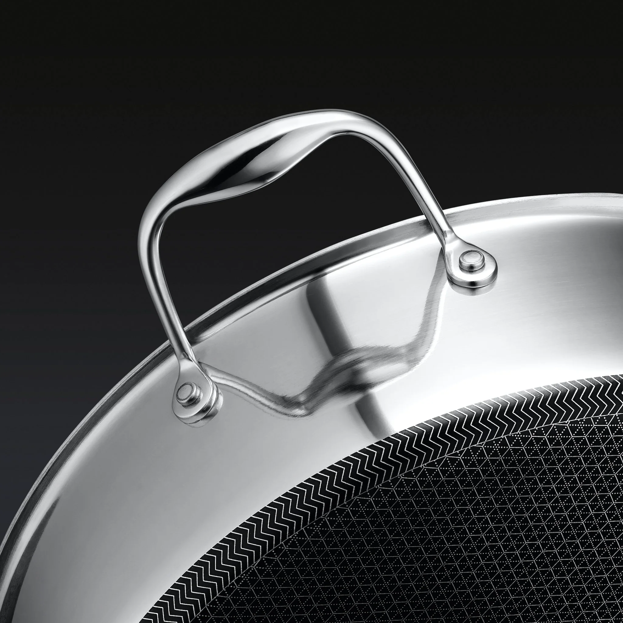 Hybrid Deep Sauté Pan/Chicken Fryer with Lid, 7-Qt - Image 4
