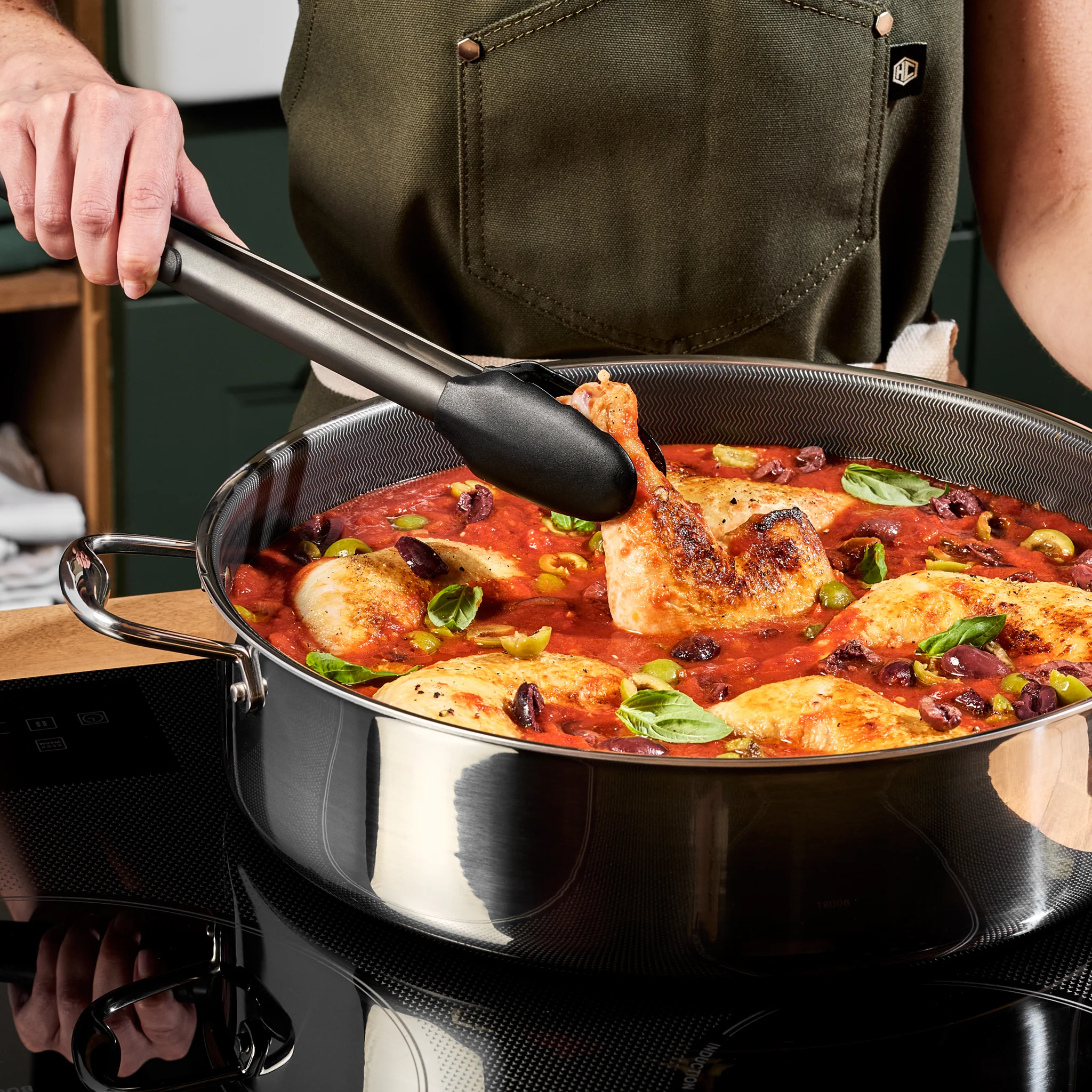 Hybrid Deep Sauté Pan with Lid, 10-QT - Image 4